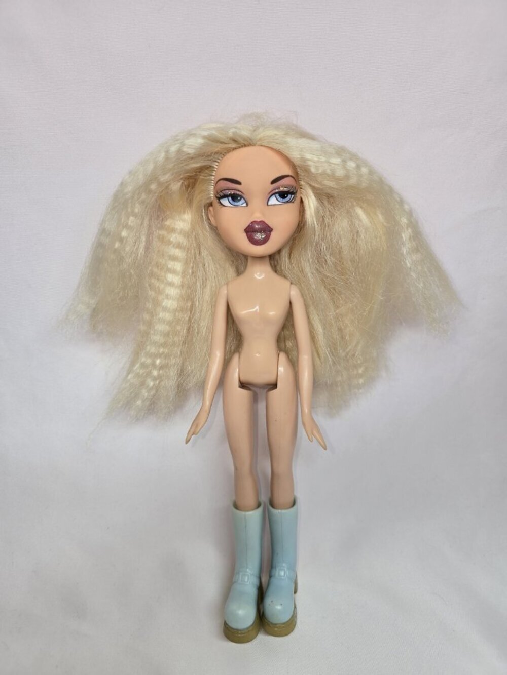 Bratz Cloe Wintertime Wonderland 2003 Doll MGA Nude With Boots